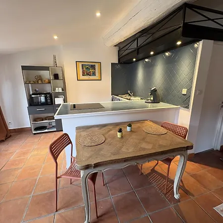 شقة Provencal Au Centre-ville De *